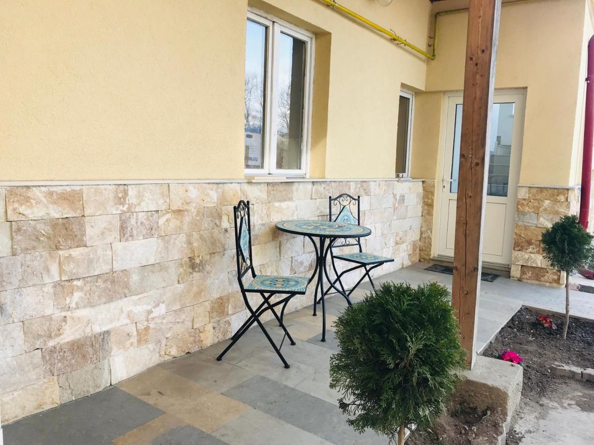 Casa Ryana Self Check-In Motell Gilău Exteriör bild
