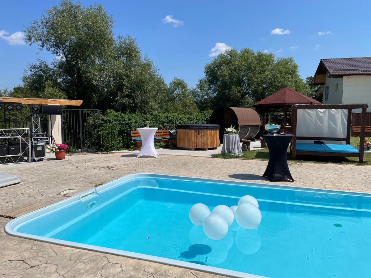 Casa Ryana Self Check-In Motell Gilău Exteriör bild